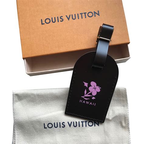 louis vuitton hawaii luggage tag|louis vuitton suitcase with wheels.